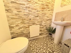 Photo 13- click for photo gallery